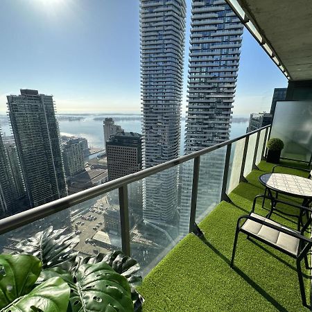 Luxury Downtown Toronto 2 Bedroom Suite With City And Lake Views And Free Parking Экстерьер фото