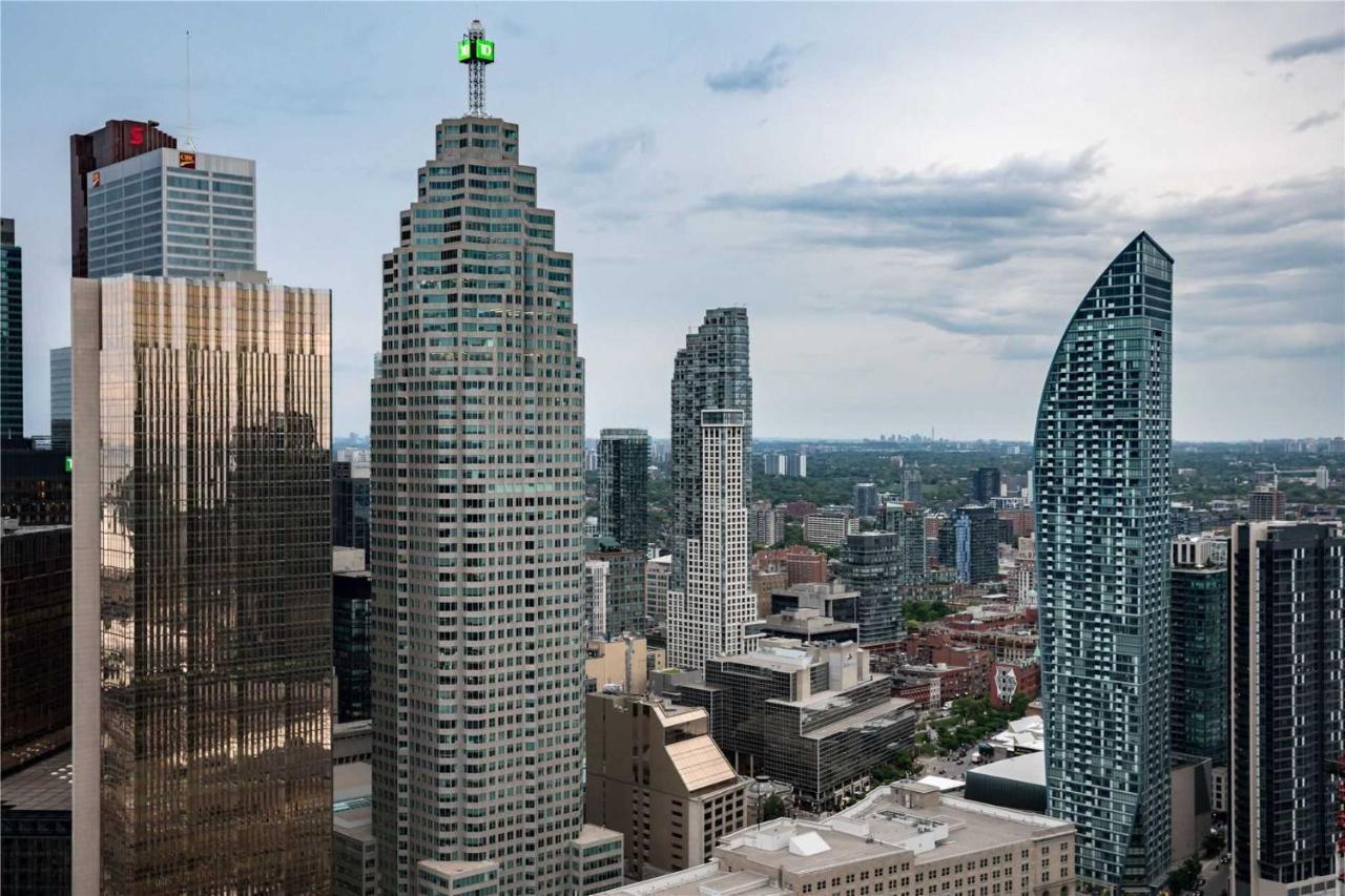 Luxury Downtown Toronto 2 Bedroom Suite With City And Lake Views And Free Parking Экстерьер фото